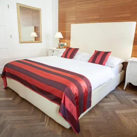 Little King U Malvaze 4*