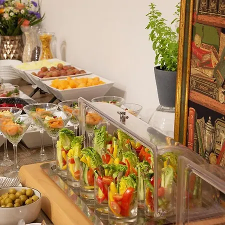 Little King U Malvaze Hotel 4*