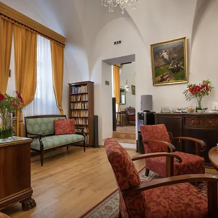 Little King U Malvaze 4*