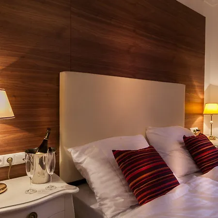 Little King U Malvaze