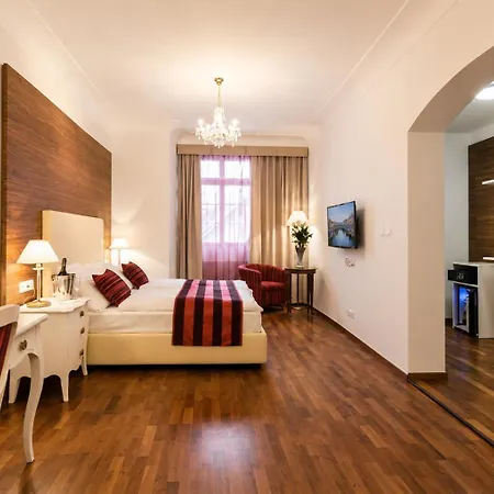 Little King U Malvaze 4* Praga