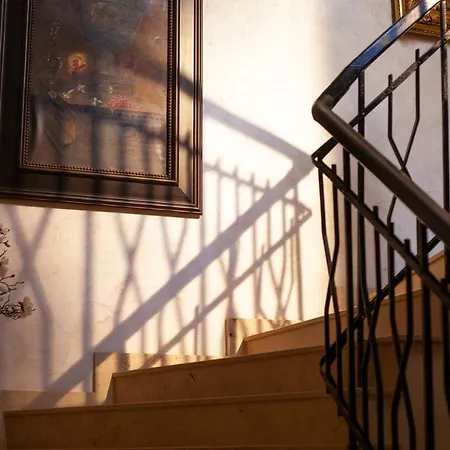 فندق Little King U Malvaze 4*