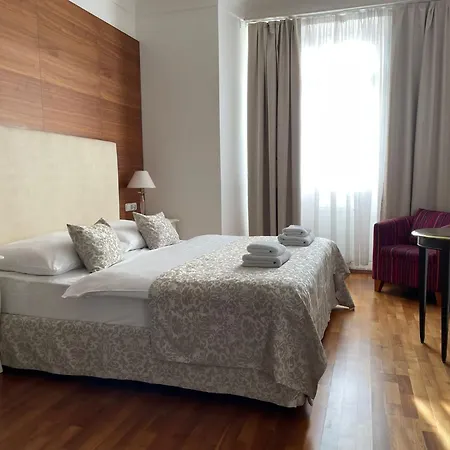 Little King U Malvaze Hotel Prague