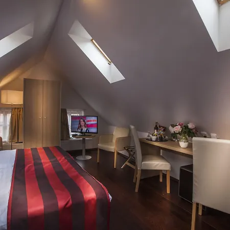 Little King U Malvaze Szálloda 4*